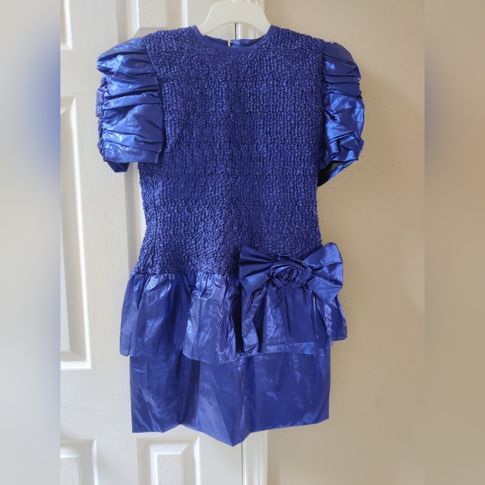 Vintage Royal Blue Textured Puff-Sleeve Dress with Bow